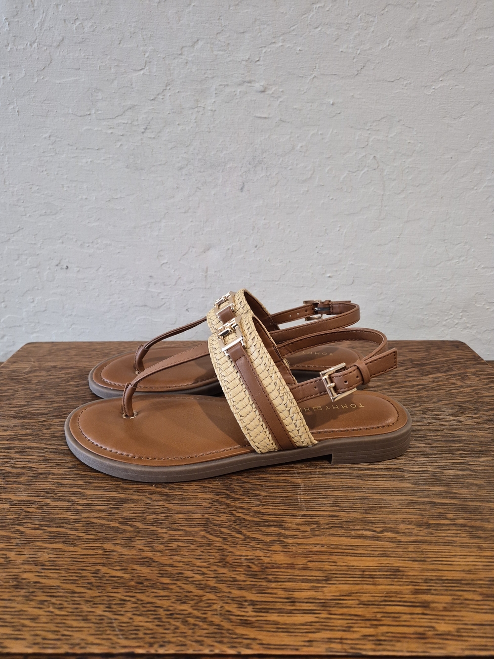 Tommy Hilfiger Carree T-Strap Flat Sandals
Women's Size 7.5 M